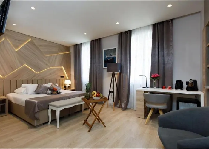 Sailor Boutique 4* Split